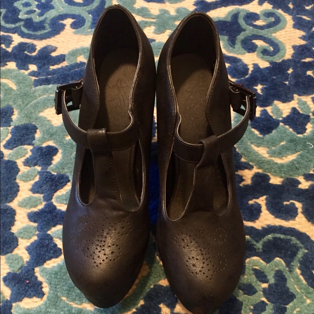 Mary-Jane platforms!
